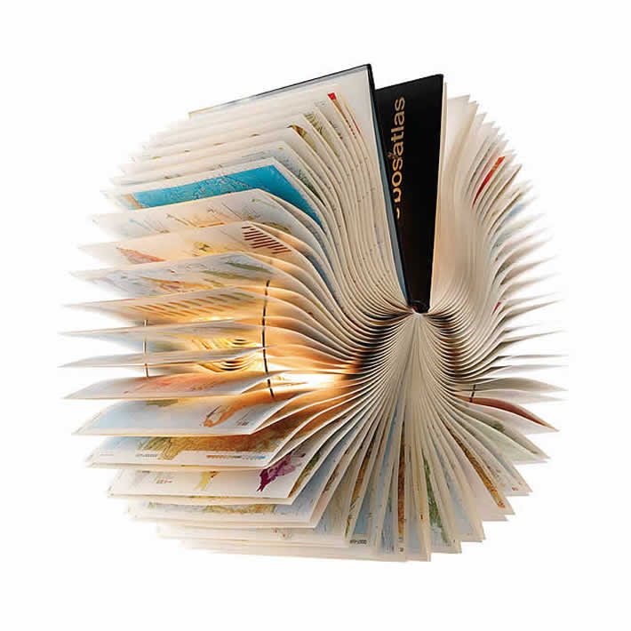 Atlas Book Lamp by Bomdesign – upcycleDZINE