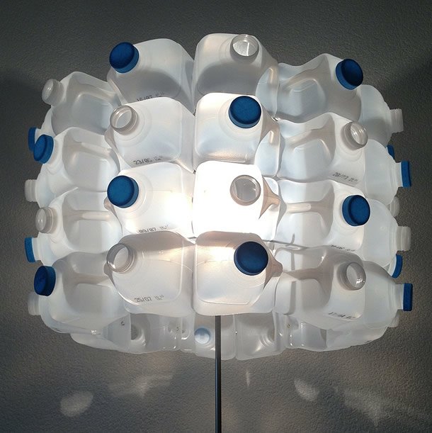DIY: Upcycle milk cartons into MilkWheel lampshade by Gilbert de Rooij – upcycleDZINE