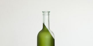 Pure-Bottle: three piece table set out of glass by Lucirmás – upcycleDZINE