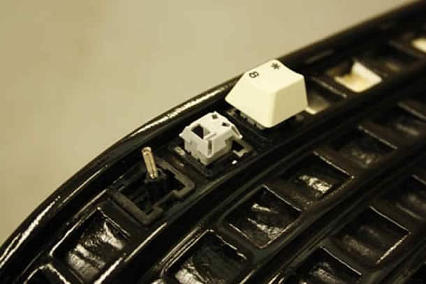 Wolfgang Keyboard bench: keyboard furniture by Nolan Herbut – upcycleDZINE