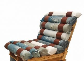 Hang Design created an upcycle design chair called Achille made of worn out denim and old pallets. - upcycleDZINE