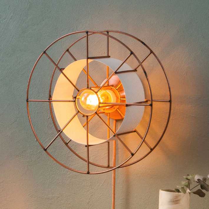 SPOOL: stunning and minimalistic wall lamp by TOLHUIJS | upcycleDZINE