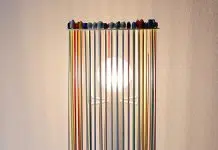 Welcome Mamy: knitting needles desk lamp by Martin Lévêque Welcome Mamy: knitting needles lamp by Martin Lévêque – upcycleDZINE