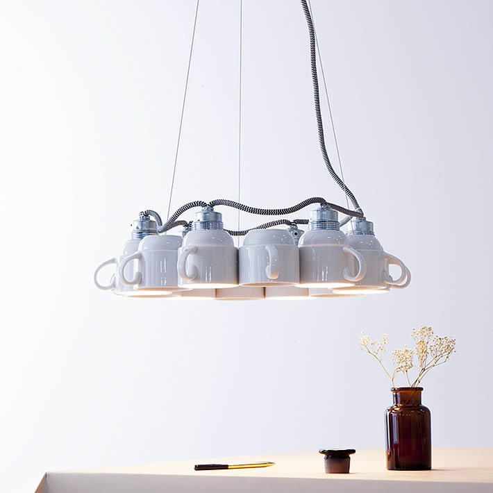 CUPLIGHT Chandelier: porcelain upcycled by Lucas & Lucas – upcycleDZINE