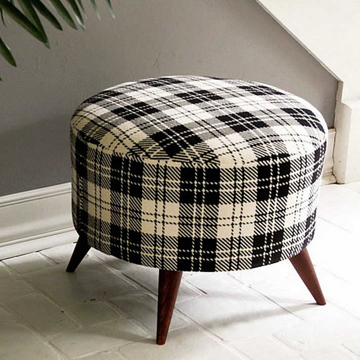 DIY: Salvaged Wooden Spool Ottoman by Shelly Leer – upcycleDZINE