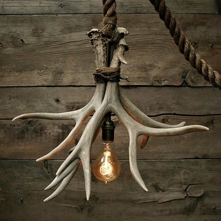 Cabin Lit Chandelier: upcycled shed antlers by Moon Stone Fox – upcycleDZINE