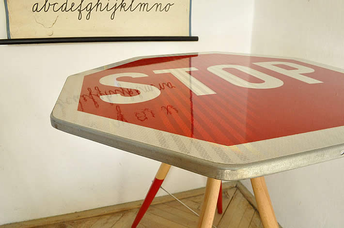 Red Stop Traffic Sign Table by Studio Repa – upcycleDZINE