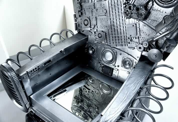 Urban Warrior’s Throne by Spring and Gears – upcycleDZINE