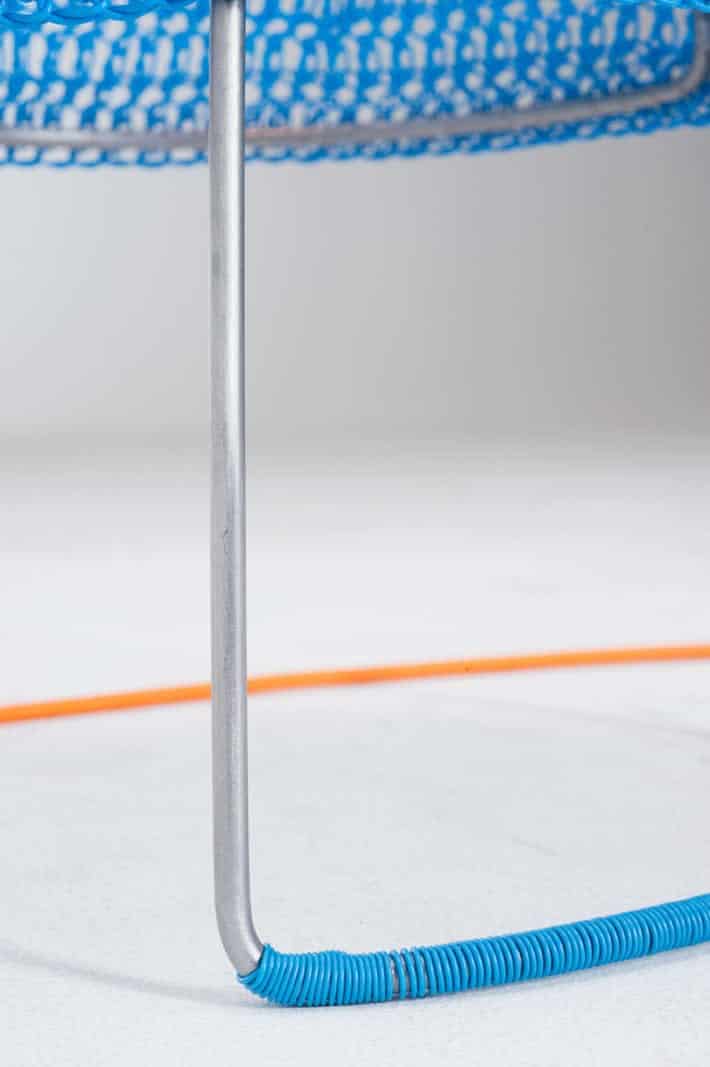 Lichtmasche: electricity wires floor lamp by Agnesa Vavrinova – upcycleDZINE