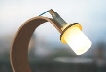 QUERCUS mk2: aesthetic recyclable design with waste by greeb QUERCUS desk lamp: showcase in designing with waste by greeb – upcycleDZINE