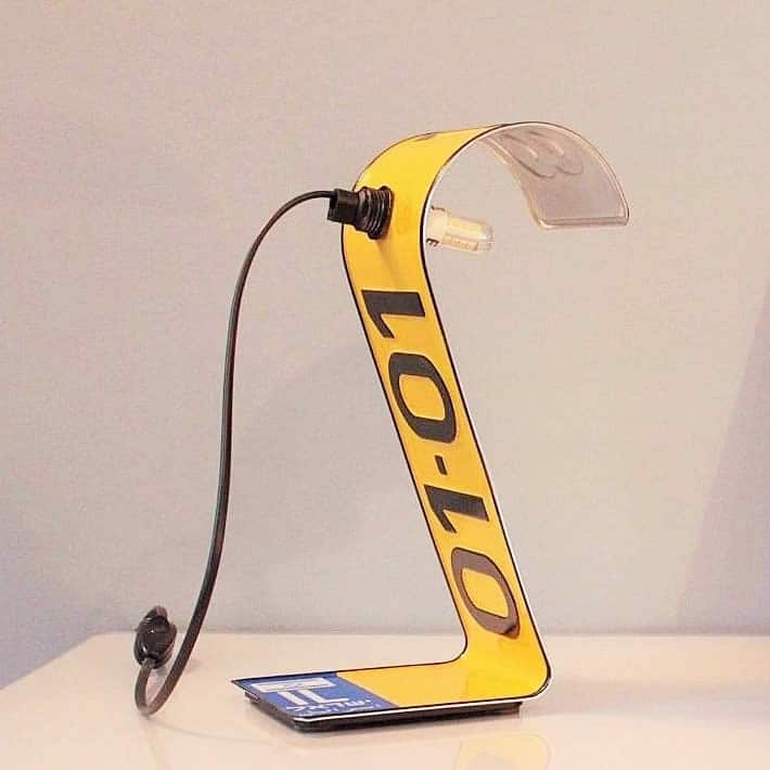 PLATE LAMP: license plate desk lighting by Studio Regev – upcycleDZINE