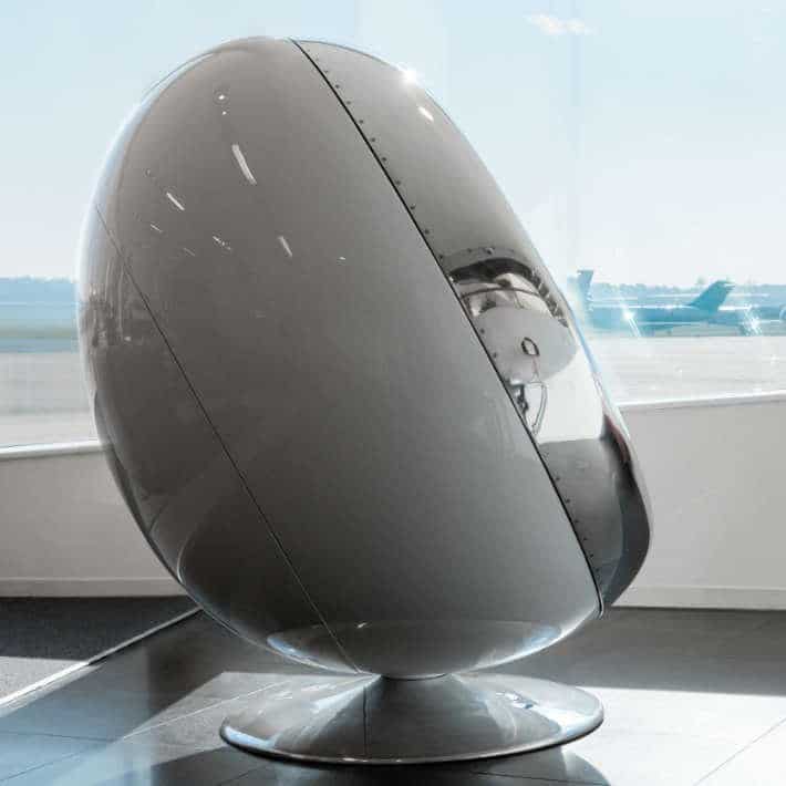 BAe 146 cowling chair by Plane Industries | upcycleDZINE