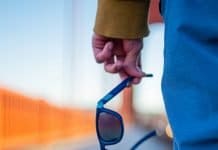 6 Recycled Ocean Plastic Sunglasses: The Best Eco-Friendly Brands The Ocean Cleanup Sunglasses California vibes | upcycleDZINE