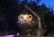 Samsung TV cardboard box lampshade BoxCrown XL front with stand | upcycleDZINE