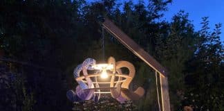 Samsung TV cardboard box lampshade BoxCrown XL front with stand | upcycleDZINE