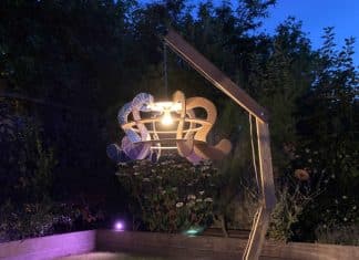 Samsung TV cardboard box lampshade BoxCrown XL front with stand | upcycleDZINE