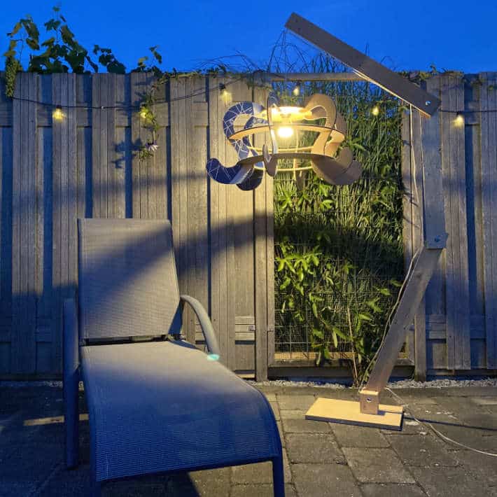 Samsung TV cardboard box lampshade BoxCrown XL with sofa and fence | upcycleDZINE
