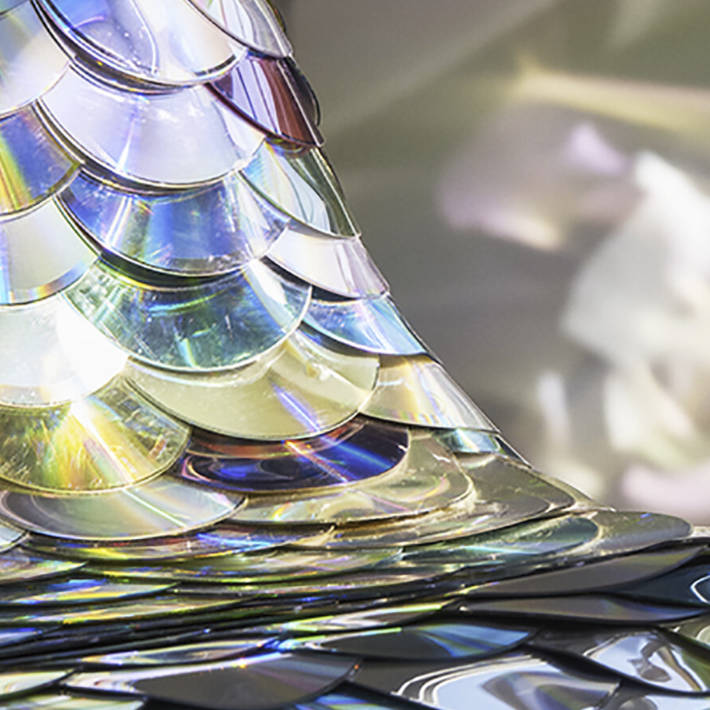 Sustainable design using upcycled CDs: Compact CD Chair by BorisLab | Detail | upcycleDZINE